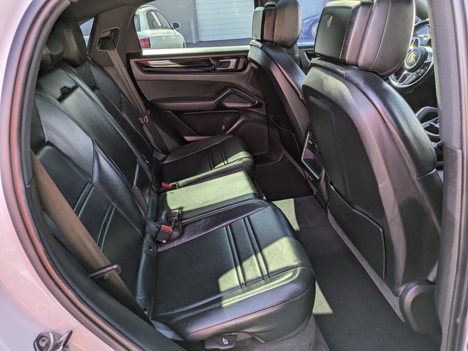 Certified 2023 Porsche Cayenne Coupe image 21