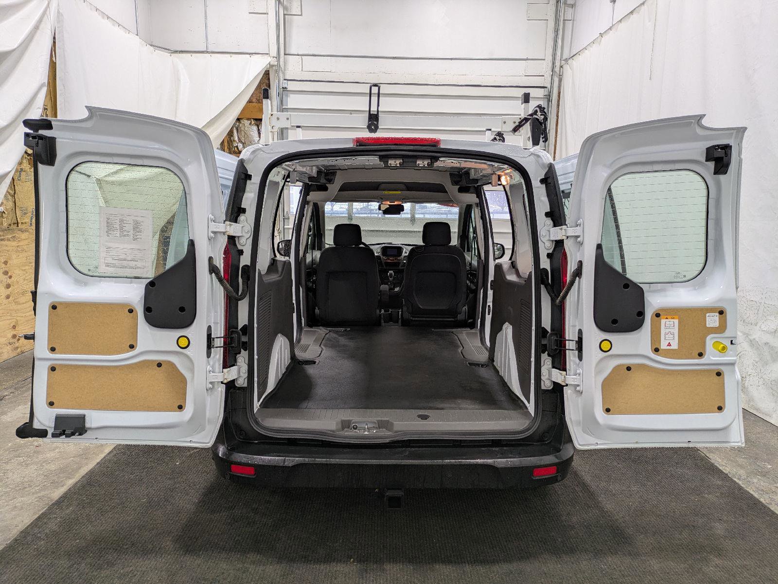 Used 2023 Ford Transit Connect XL w/ Trailer Tow Package image 21