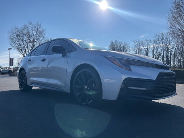 Used 2022 Toyota Corolla SE image 3