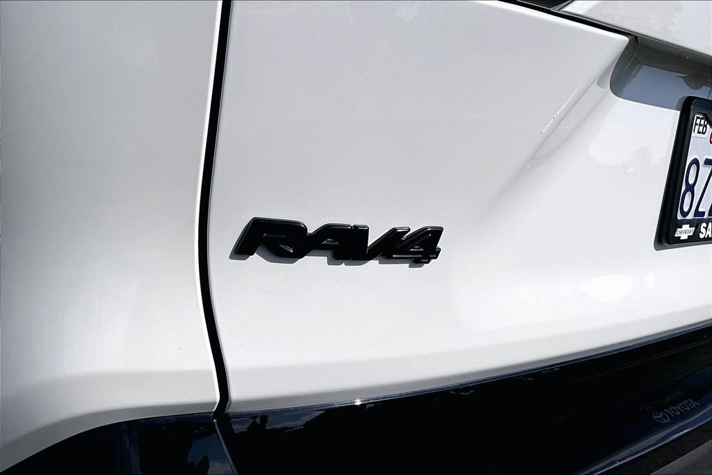 Used 2021 Toyota RAV4 XSE w/ XSE Grade Weather Package AWD/4WD image 29
