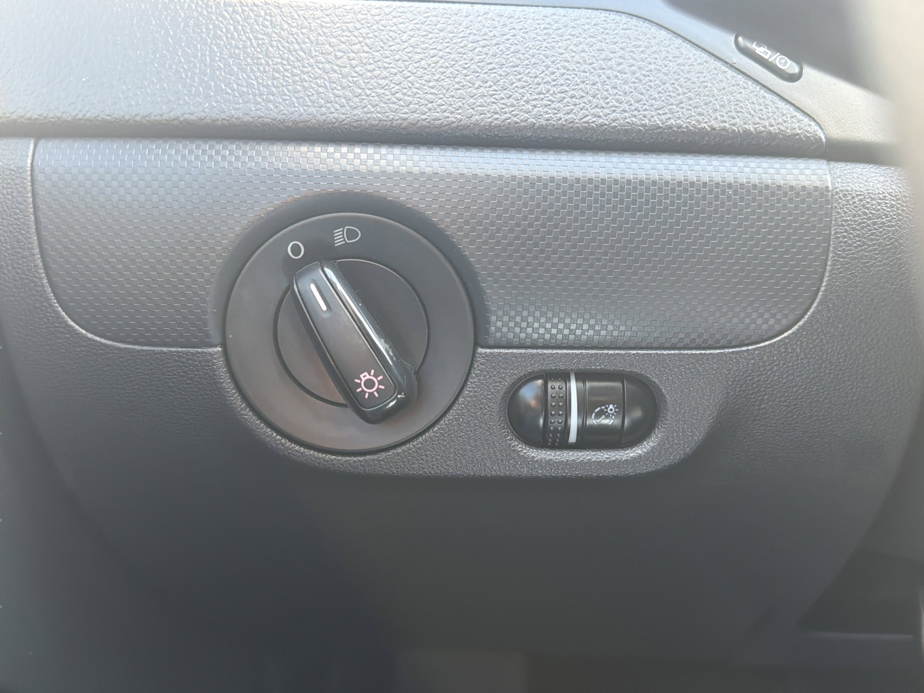 Used 2014 Volkswagen Jetta S image 46