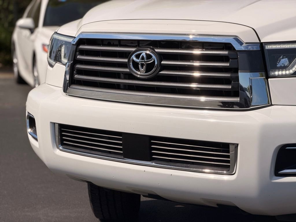 Used 2020 Toyota Sequoia Limited w/ Safety & Convenience Package image 8
