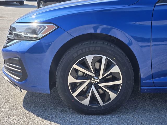 Used 2024 Volkswagen Jetta S image 9