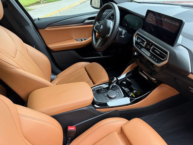 Used 2023 BMW X4 xDrive30i w/ M Sport Package AWD/4WD image 28