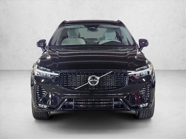 Used 2025 Volvo XC60 B5 Plus w/ Protection Package Premier AWD/4WD image 2