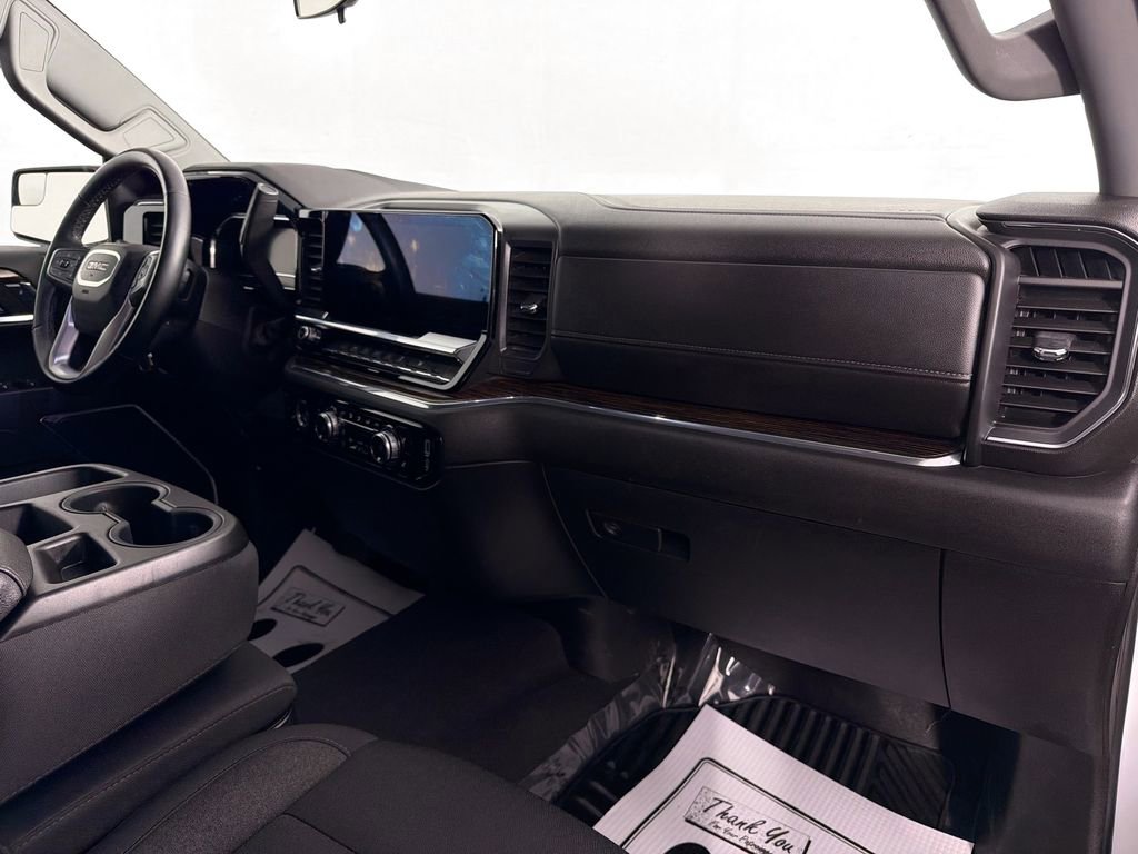Used 2024 GMC Sierra 1500 SLE w/ Enhanced Capability Package image 31
