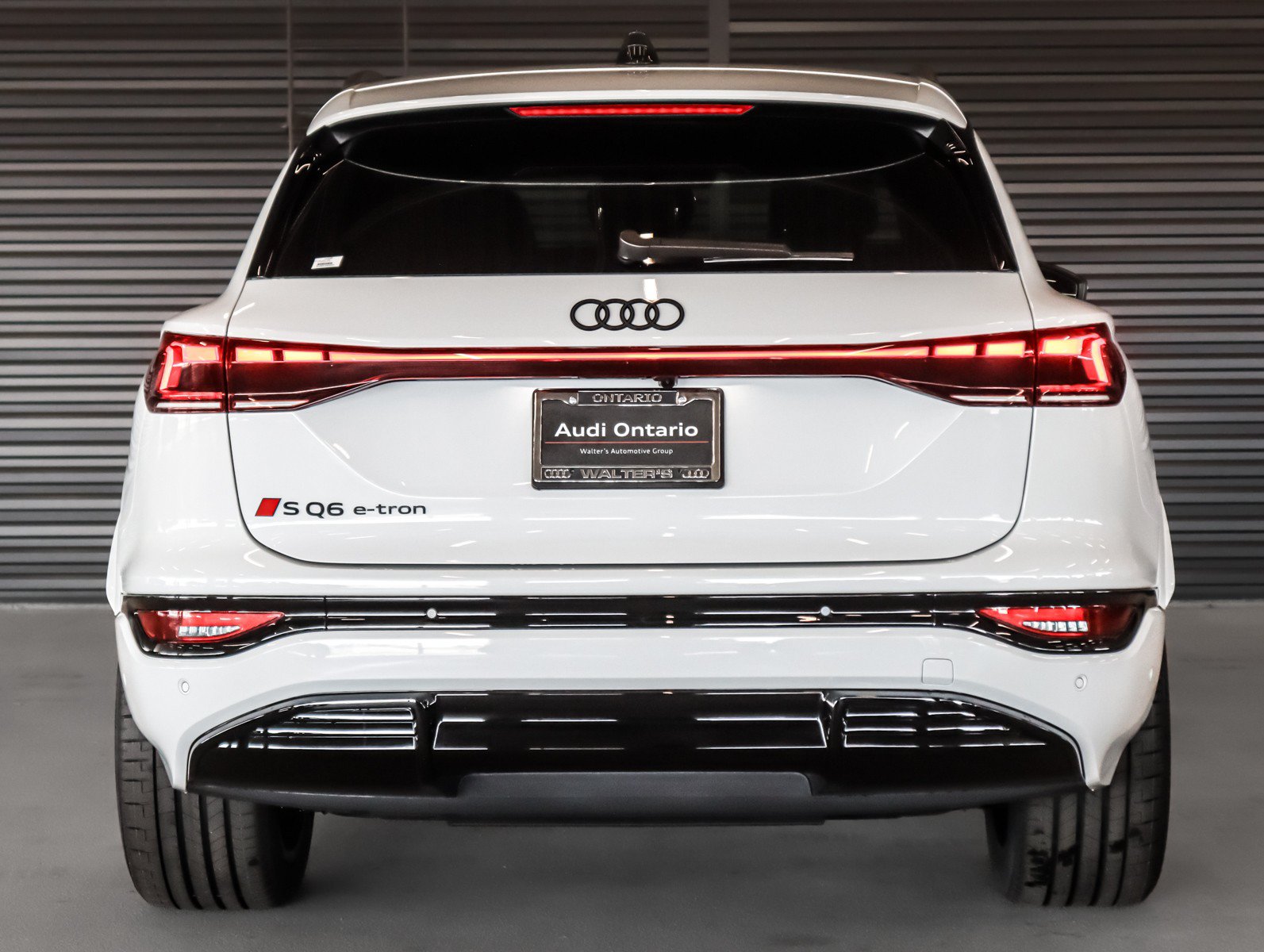 New 2027 Audi SQ6 e-tron Premium Plus AWD/4WD image 15