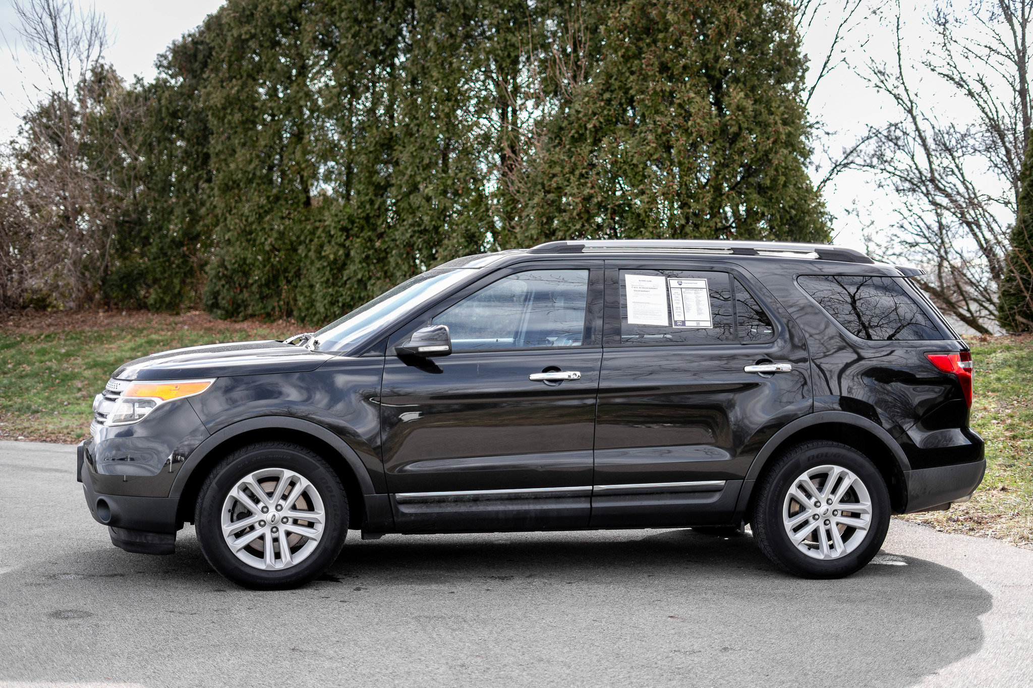 Used 2014 Ford Explorer XLT w/ Equipment Group 202A image 8