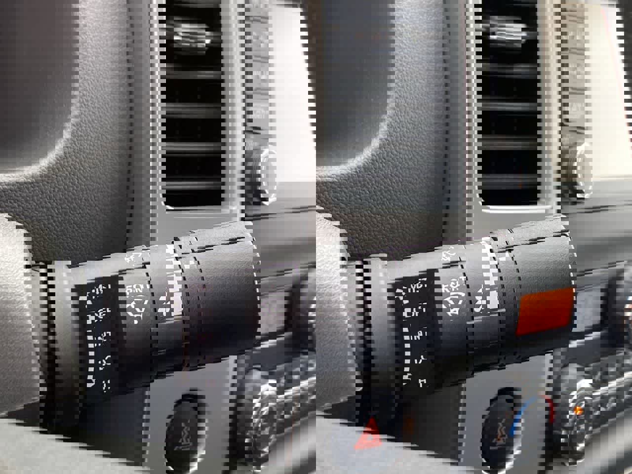 Used 2020 Nissan Frontier PRO-4X w/ Pro-4x Utility Package image 25