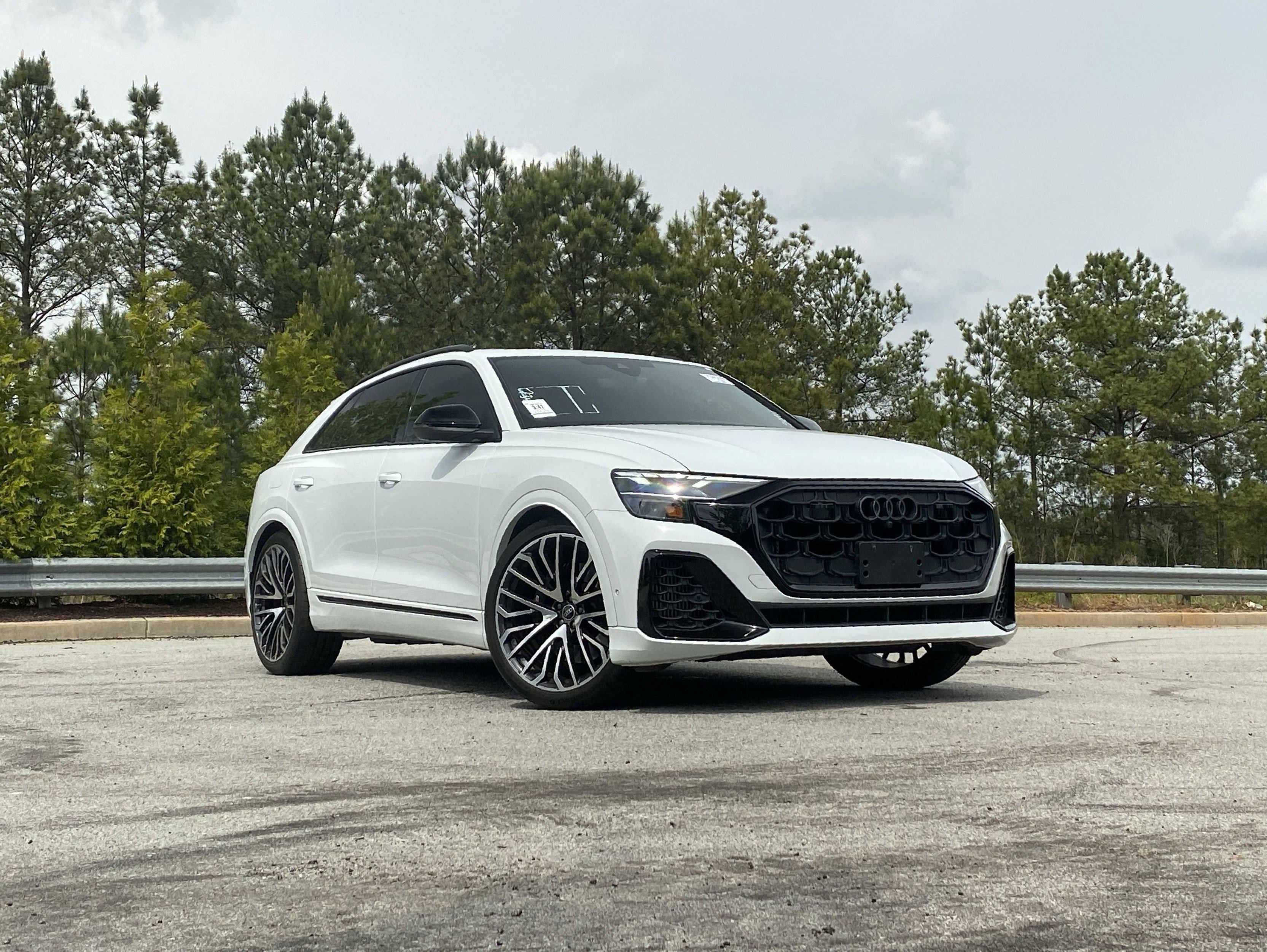 Used 2025 Audi SQ8 Premium Plus image 2