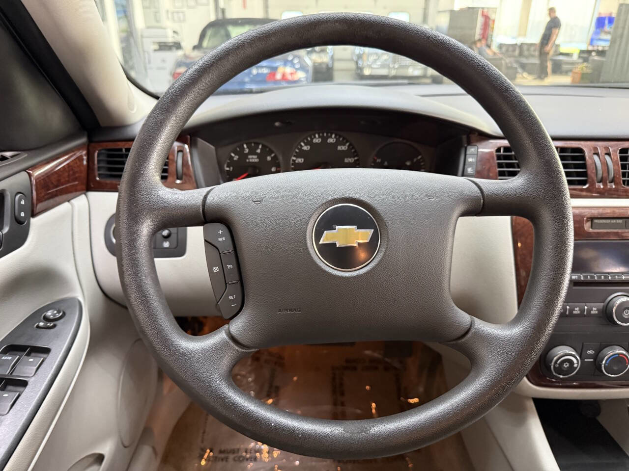 Used 2011 Chevrolet Impala LS image 22