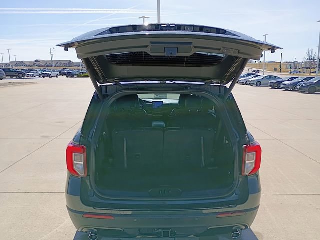 Used 2024 Ford Explorer ST-Line w/ Class IV Trailer Tow Package AWD/4WD image 19