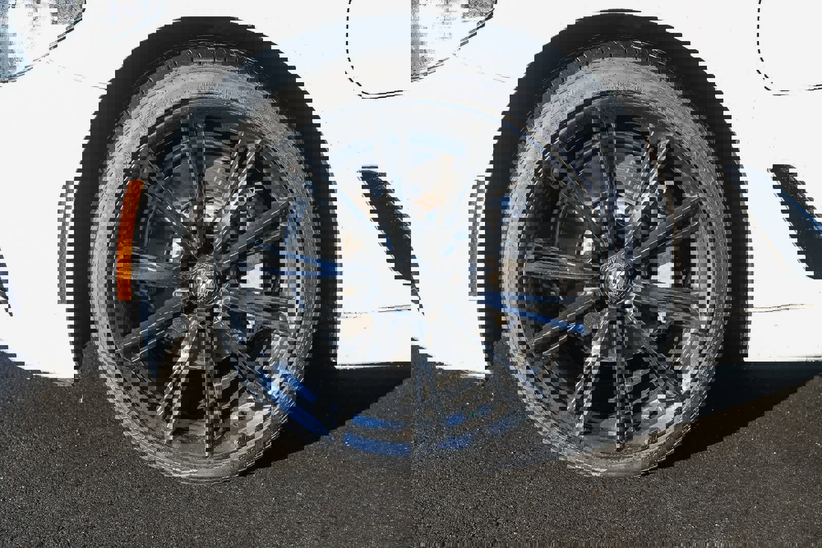 Used 2018 BMW 530e w/ M Sport Package 2 image 9