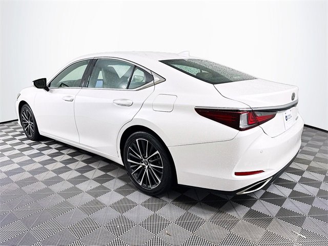 Used 2023 Lexus ES 350 Luxury image 4