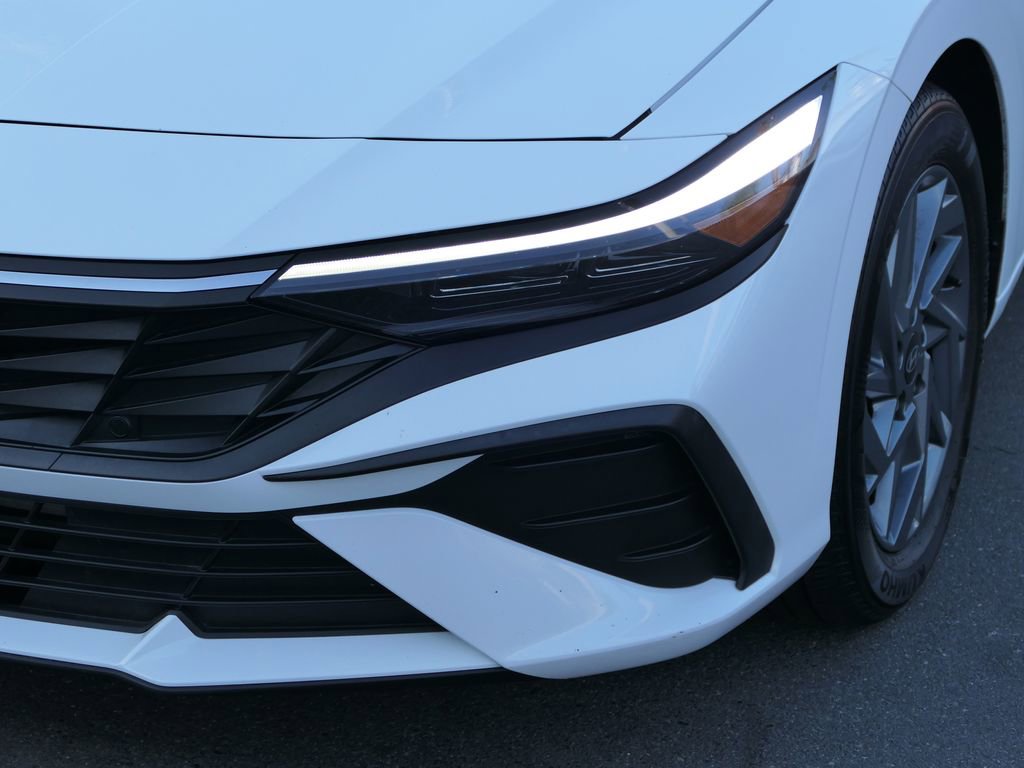 Used 2024 Hyundai Elantra SEL image 10