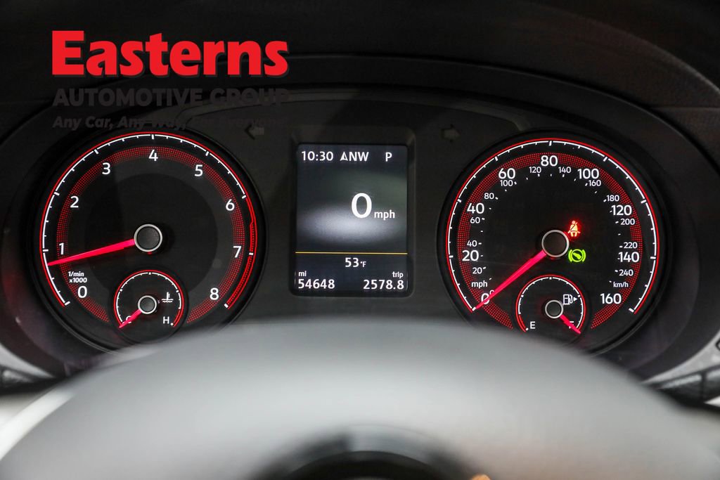 Used 2022 Volkswagen Passat 2.0T SE image 17