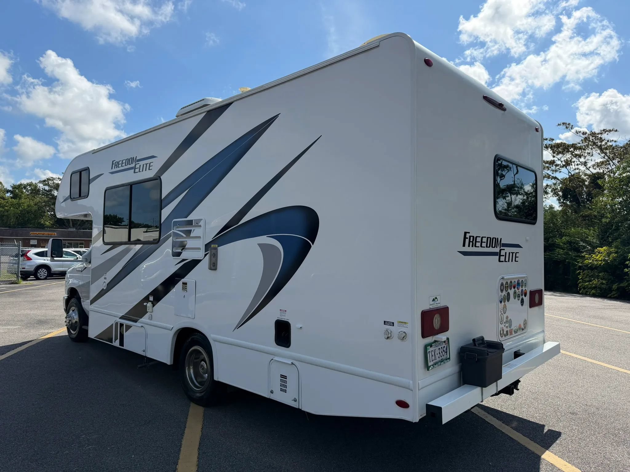 Used 2022 Ford E-350 and Econoline 350 Super Duty w/ Motorhome Prep Package RWD image 6