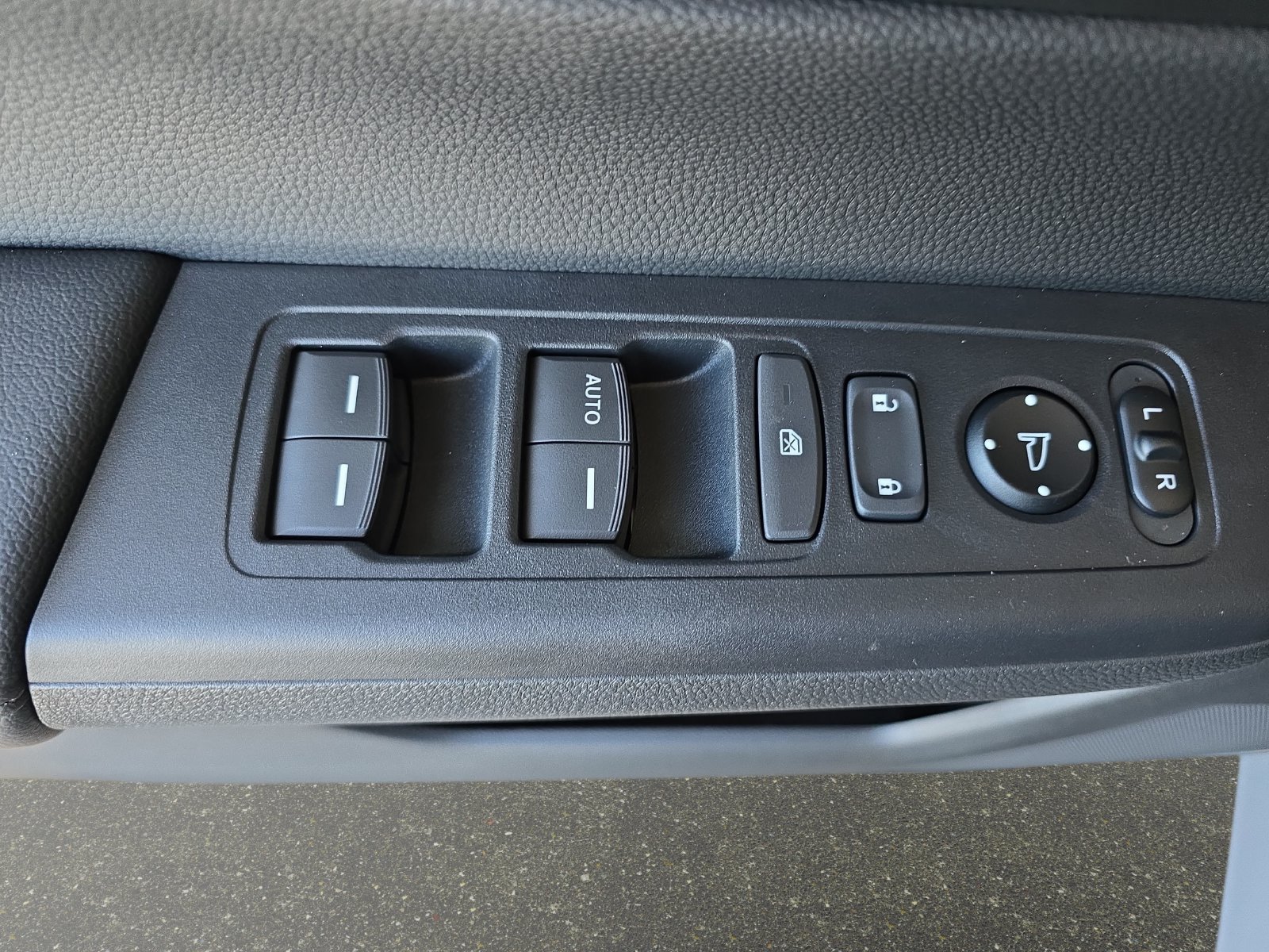 New 2026 Honda CR-V LX image 25