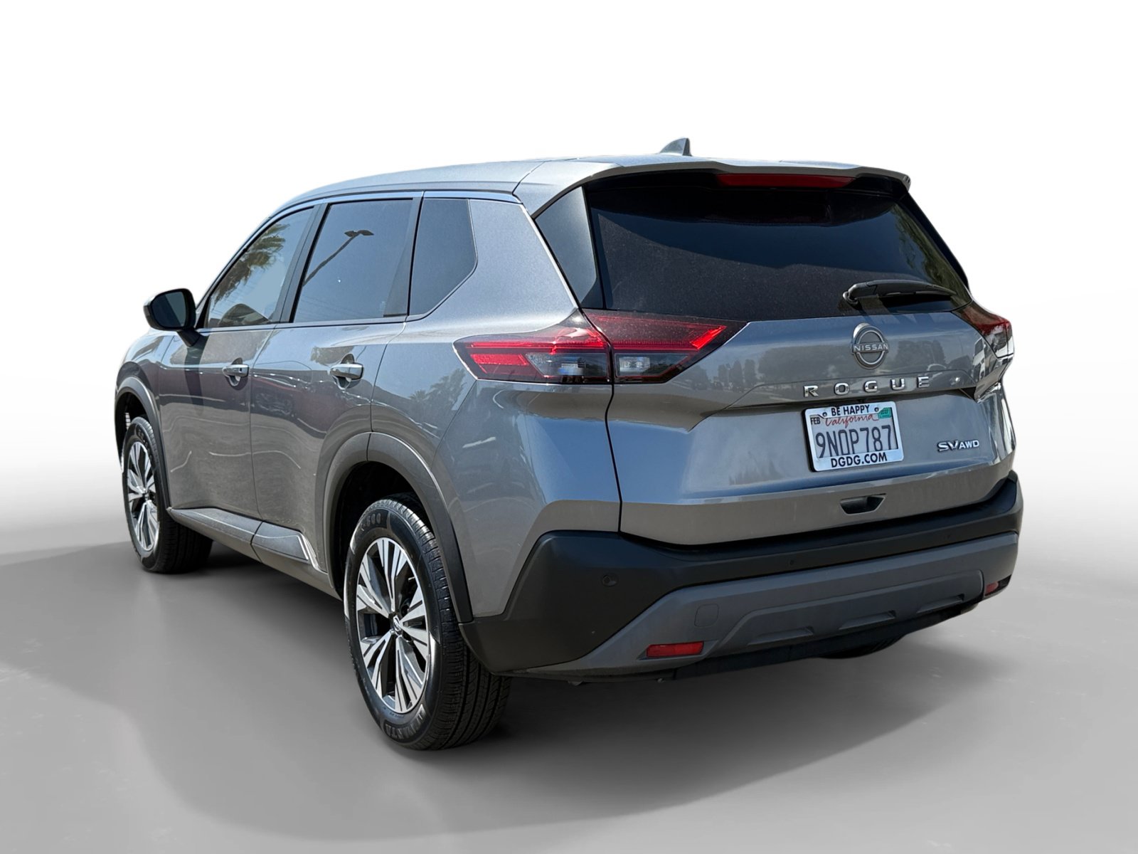 Used 2023 Nissan Rogue SV AWD/4WD image 3