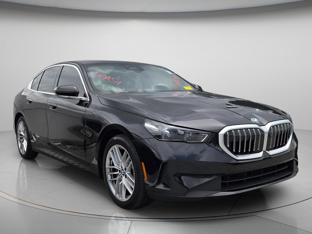 Used 2025 BMW 530i RWD image 4