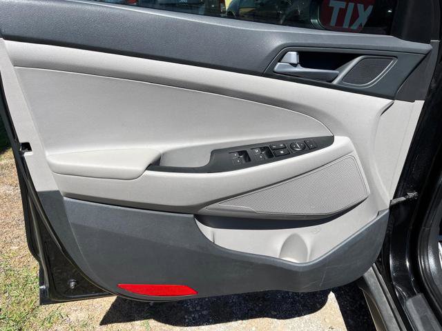 Used 2017 Hyundai Tucson Sport image 24
