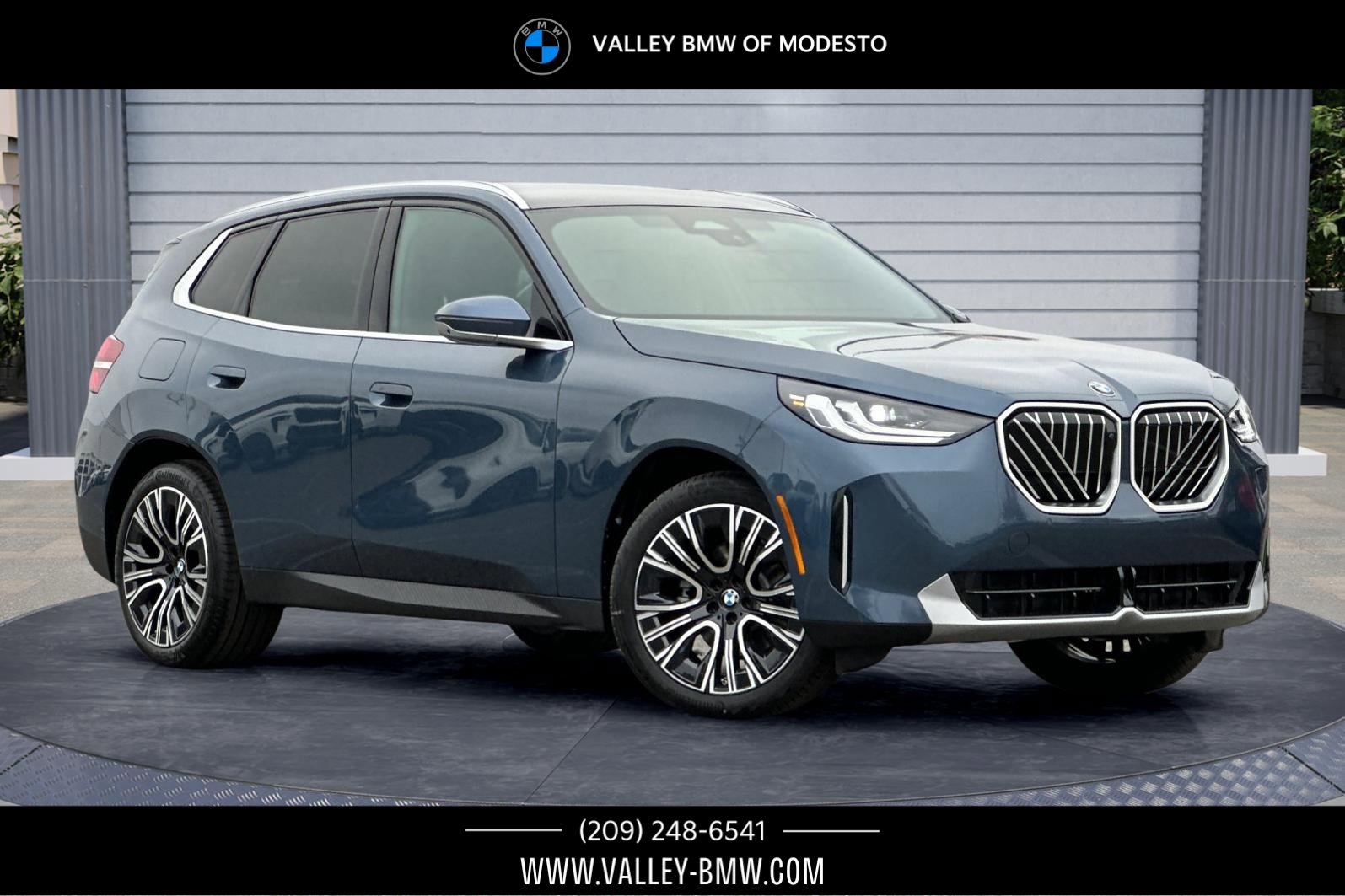 New 2026 BMW X3 xDrive30 w/ Premium Package image 1