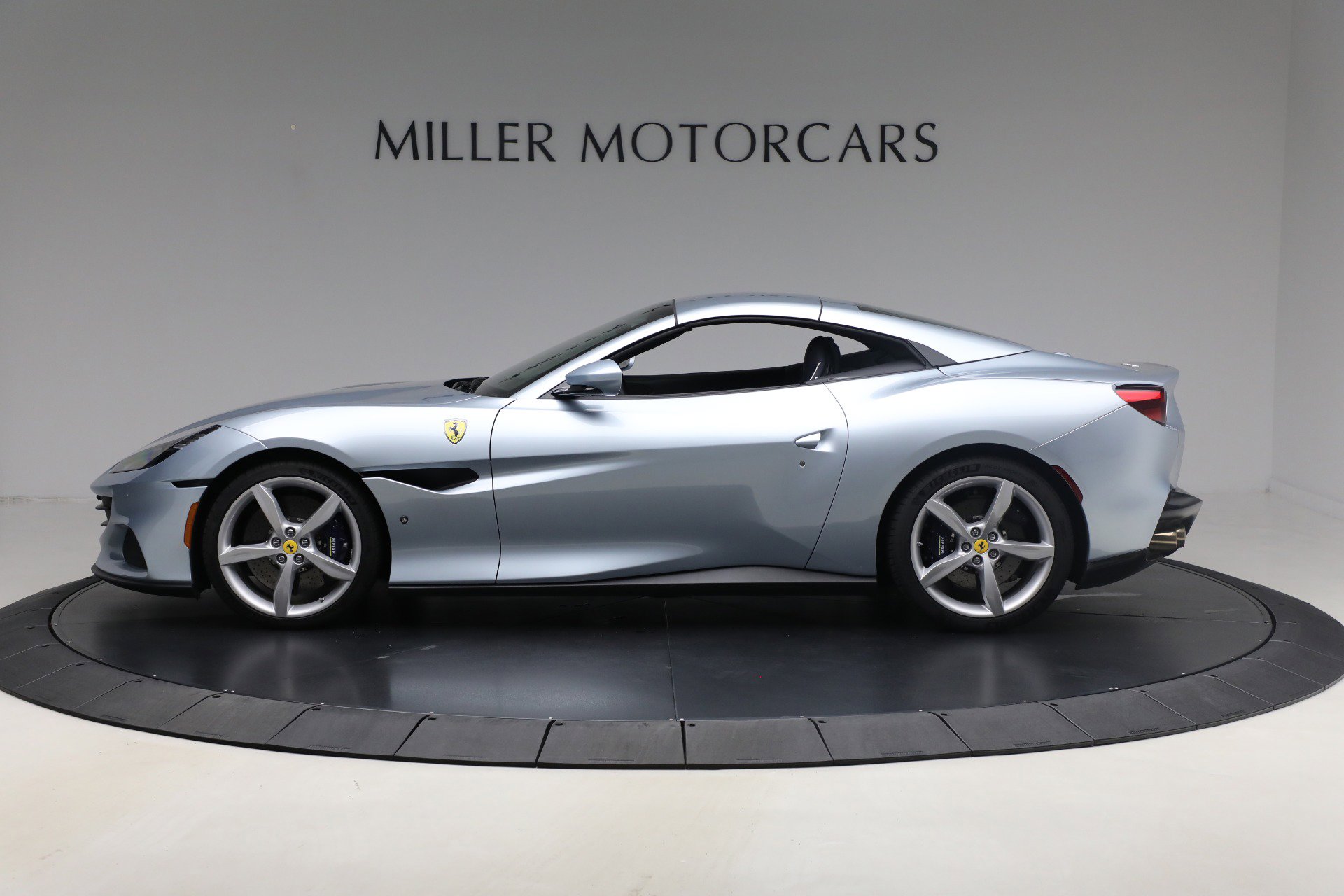 Certified 2023 Ferrari Portofino M image 22