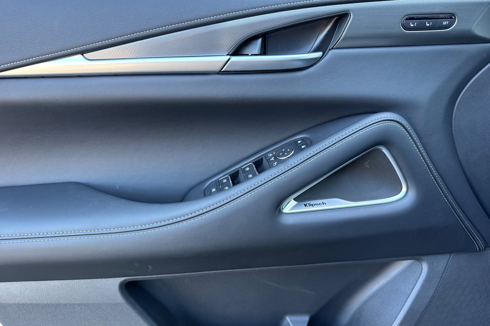 New 2026 INFINITI QX60 Luxe w/ Cargo Package image 10