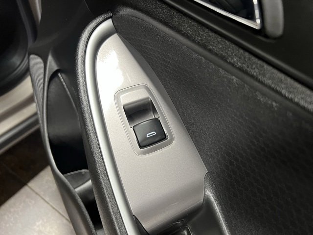 Used 2024 Chevrolet Malibu LT image 25