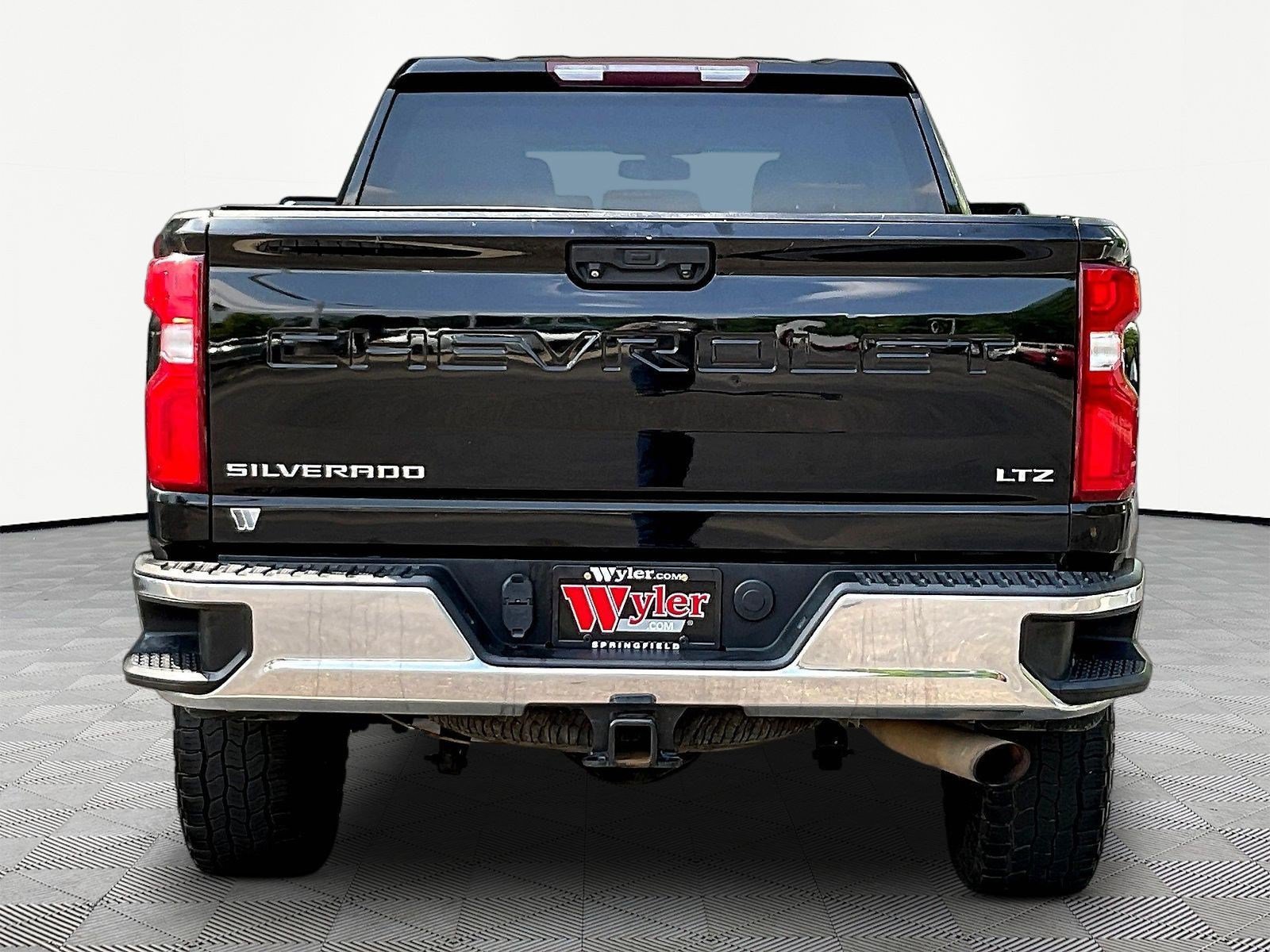 Used 2021 Chevrolet Silverado 2500 LTZ AWD/4WD image 5