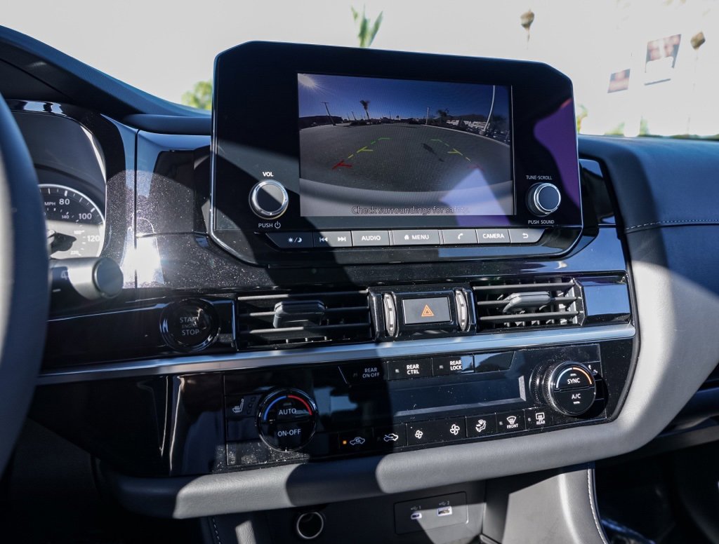 New 2025 Nissan Pathfinder SV image 29