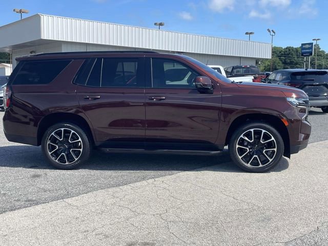 Used 2022 Chevrolet Tahoe RST w/ Luxury Package AWD/4WD image 2