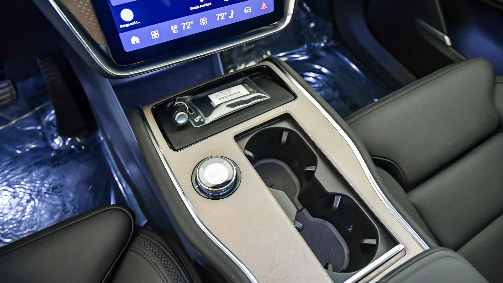 Certified 2025 Volvo EX90 Ultra image 26