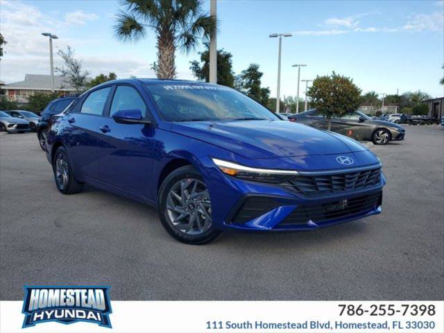 New 2024 Hyundai Elantra Blue