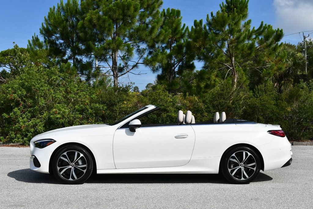 Used 2024 Mercedes-Benz CLE 300 4MATIC Cabriolet image 3