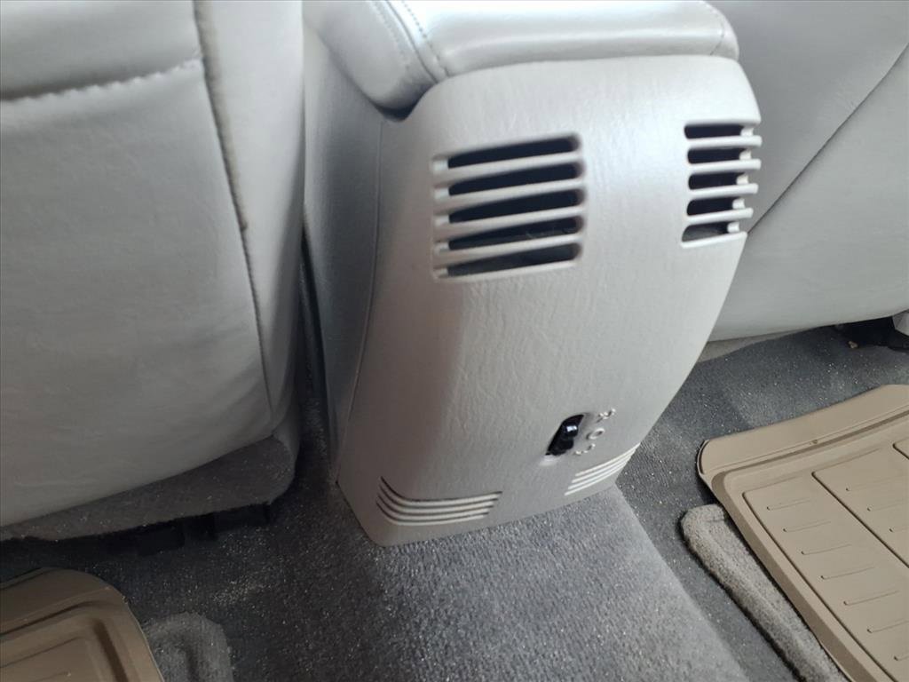 Used 2004 Chrysler 300M image 7