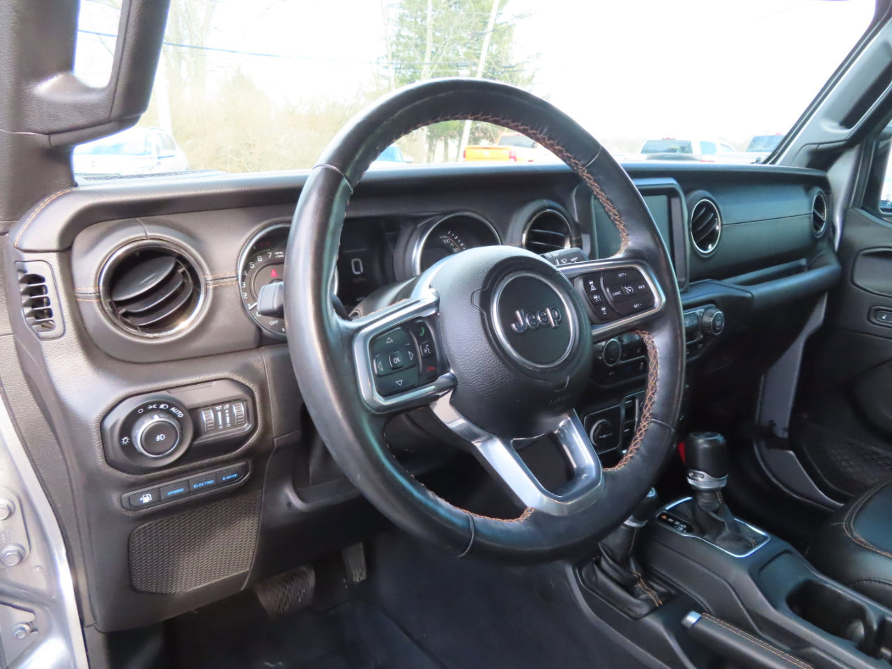 Used 2021 Jeep Wrangler Unlimited Sahara image 25