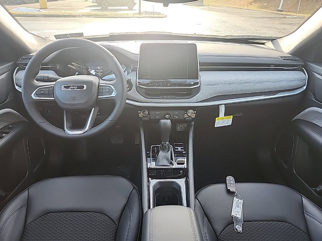 New 2026 Jeep Compass Latitude image 20