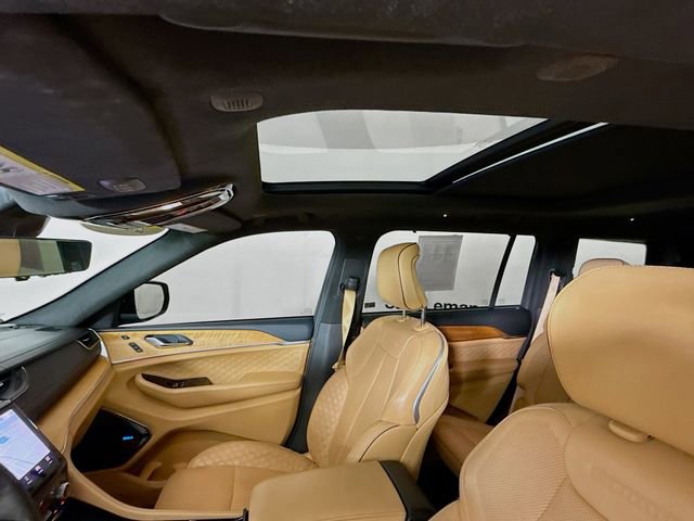 Used 2021 Jeep Grand Cherokee L Summit image 24