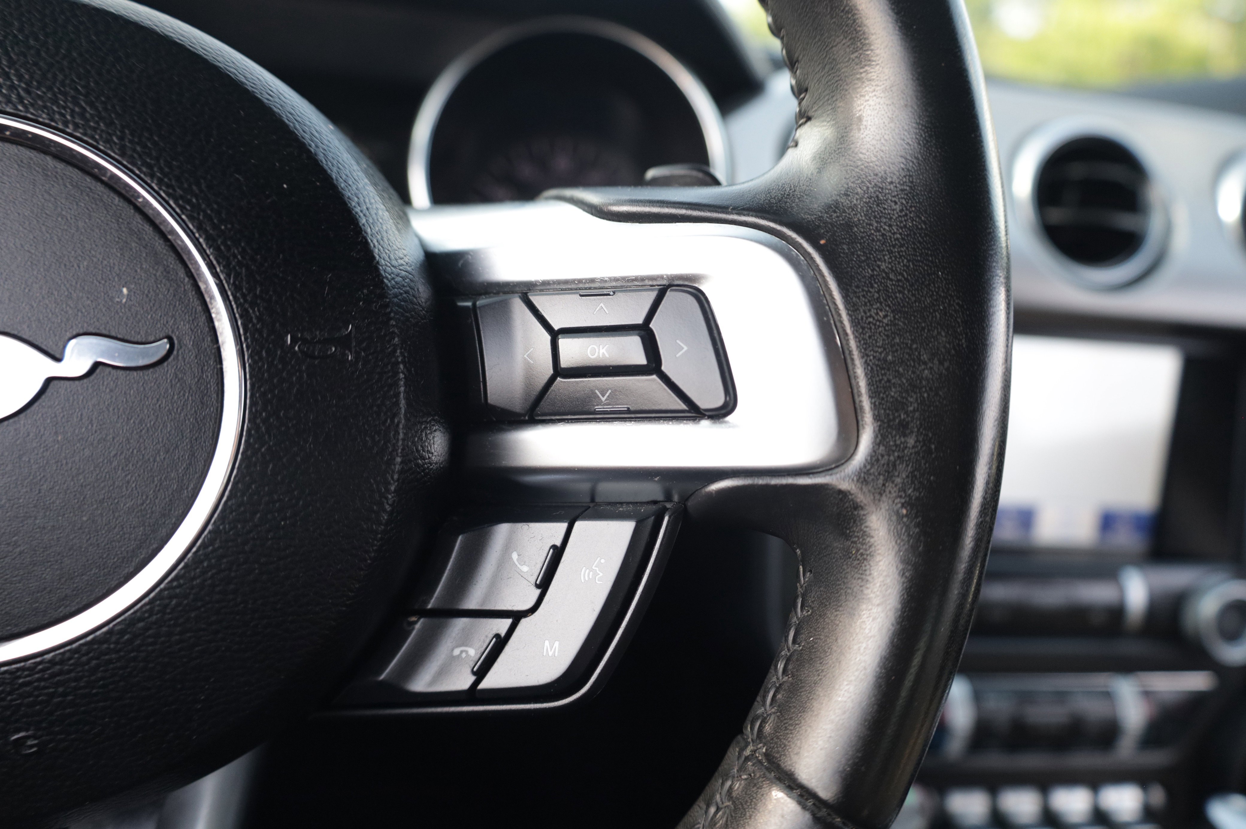 Used 2020 Ford Mustang Premium RWD image 25