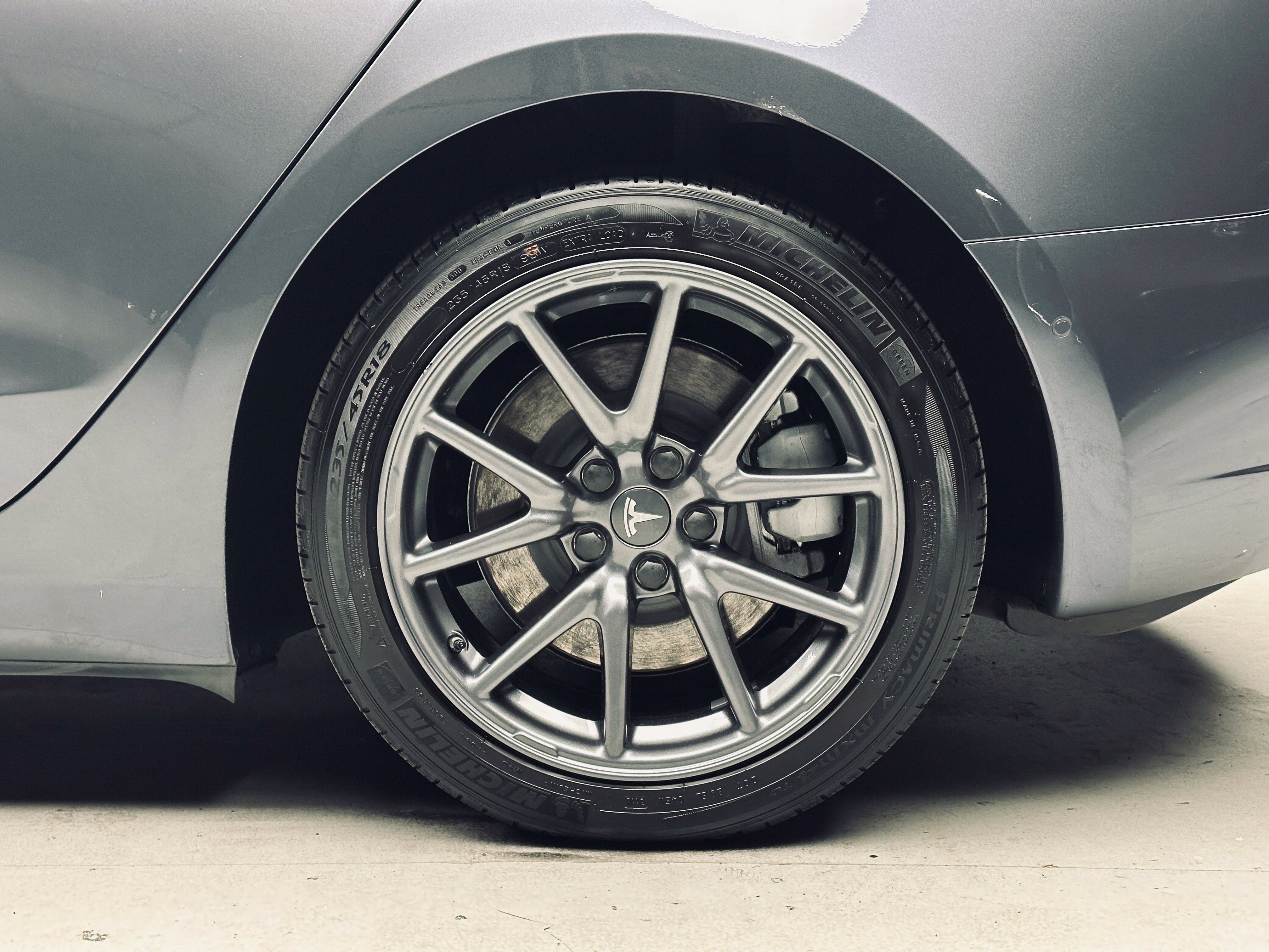 Used 2018 Tesla Model 3 Long Range AWD/4WD image 31