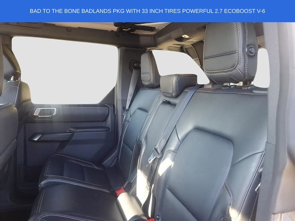 Used 2025 Ford Bronco Badlands image 15