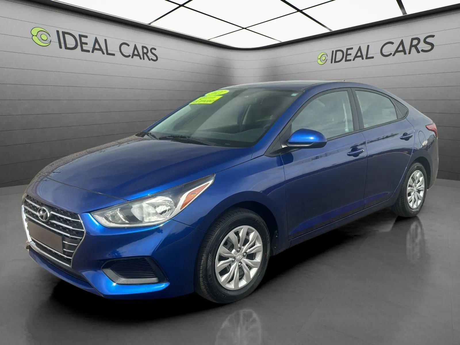 Used 2021 Hyundai Accent SE FWD image 1