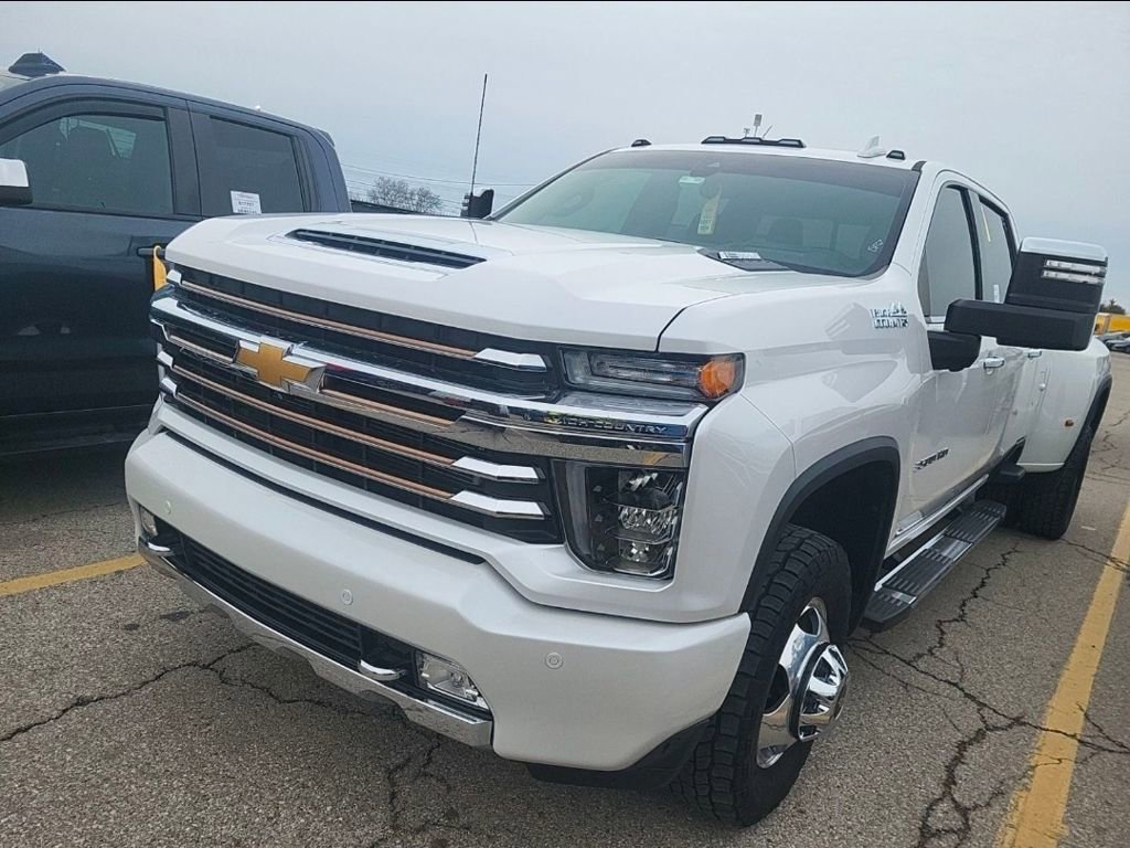 Used 2021 Chevrolet Silverado 3500 High Country image 2