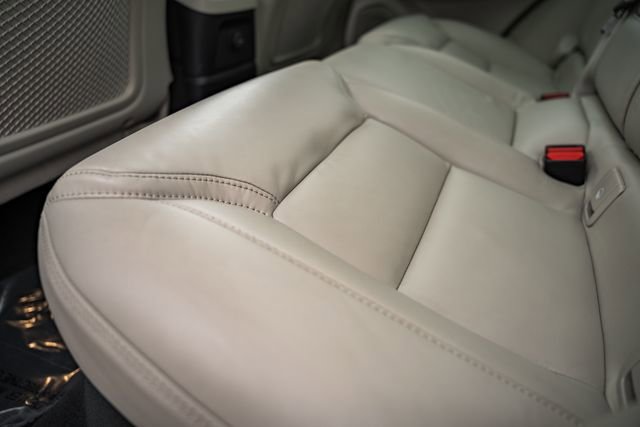 Used 2022 Volvo XC60 T8 Inscription w/ Advanced Package image 32