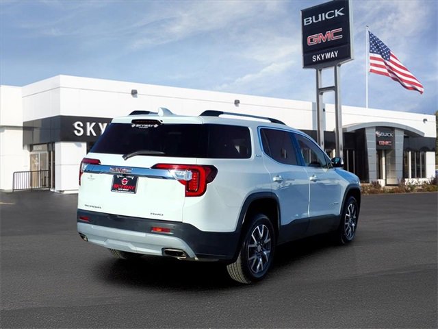 Used 2023 GMC Acadia SLT image 4