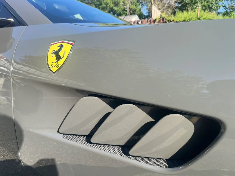 Used 2018 Ferrari GTC4Lusso AWD/4WD image 9