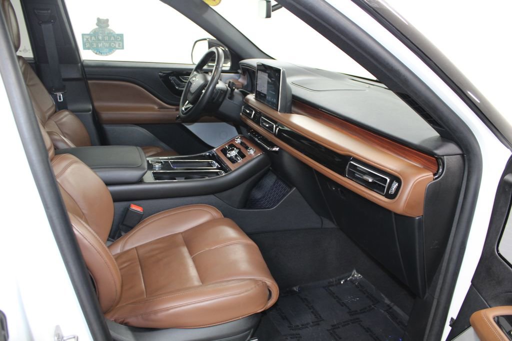 Used 2022 Lincoln Aviator Grand Touring w/ Equipment Group 301A image 30