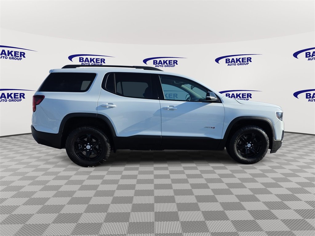 Used 2023 GMC Acadia AT4 image 4