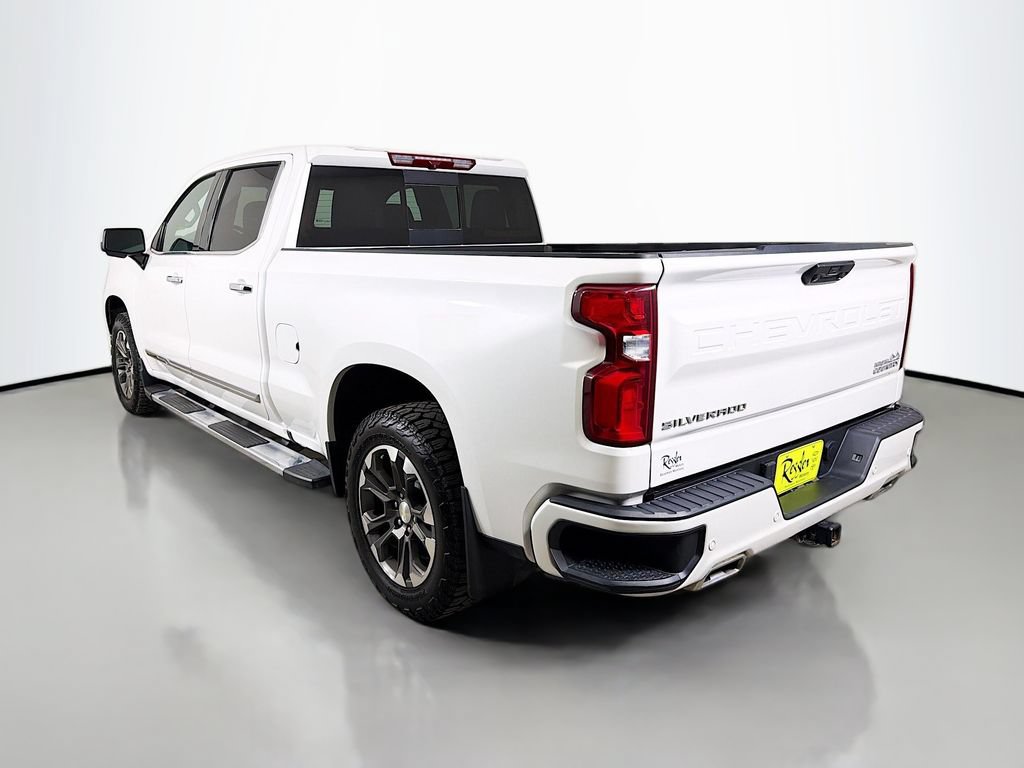 Used 2022 Chevrolet Silverado 1500 High Country w/ Z71 Off-Road Package AWD/4WD image 8